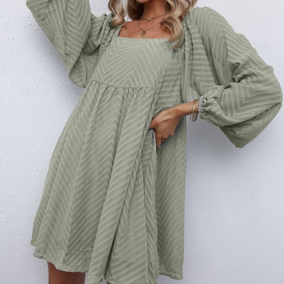 Textured Square Neck Mini Dress - Picture 4 of 8